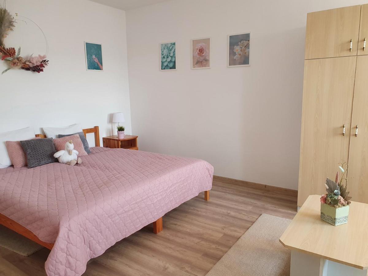 Pinkoczi Apartmanhaz Appartement Balatonalmádi Buitenkant foto